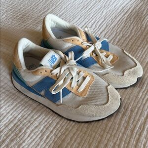 New Balance Women’s Cream and Blue Sneakers